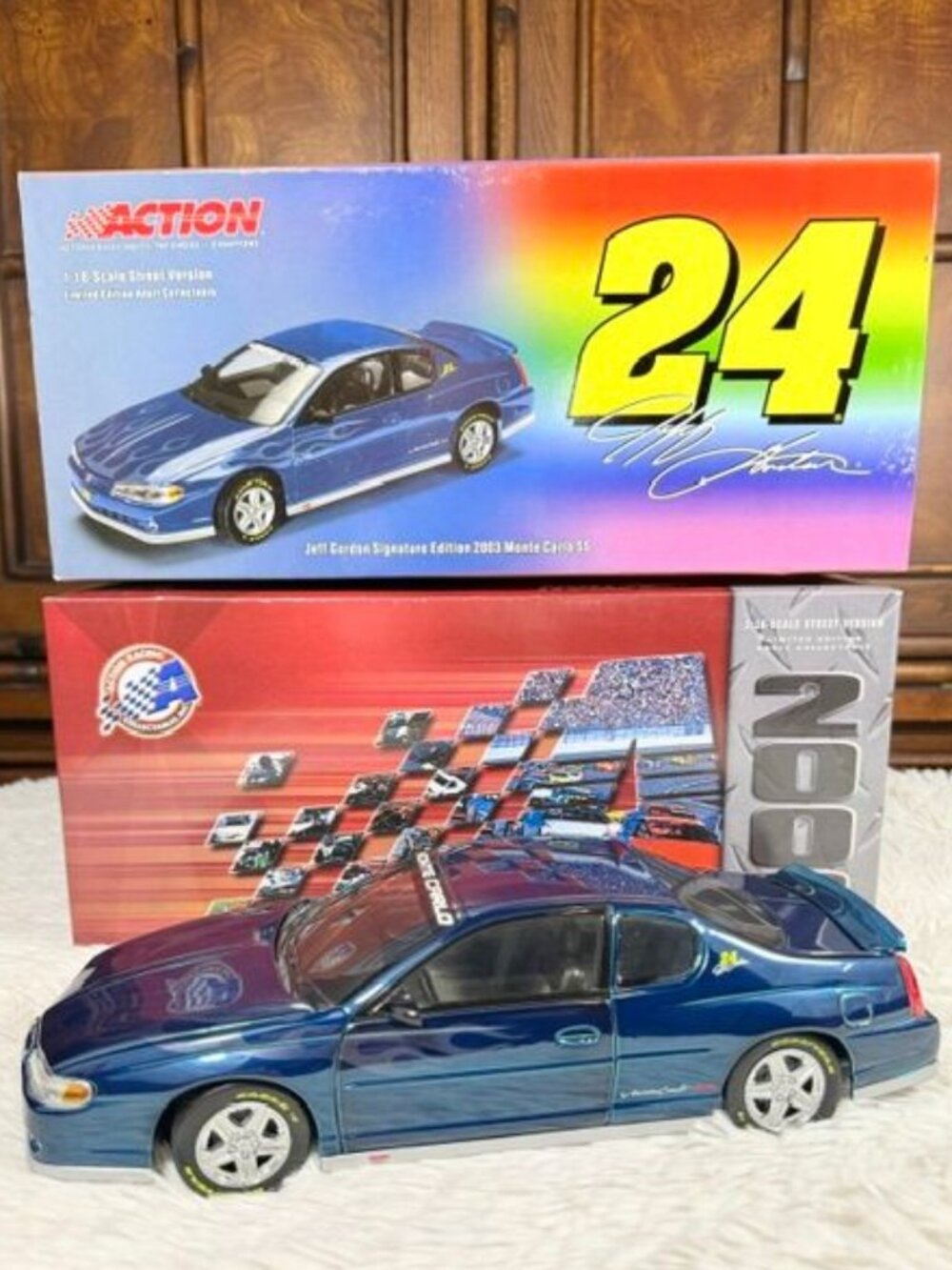 Vintage Jeff Gordon Signature Edition 2003 Monte Carlo SS 1:18 Street Version